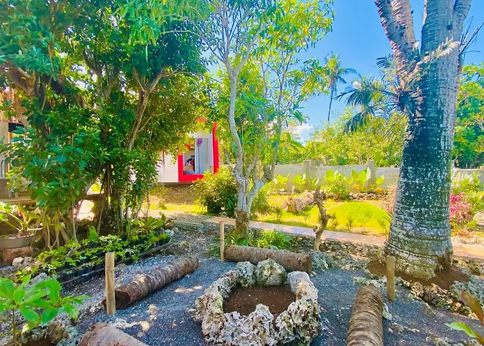 Tiny House's Seafront In Camotes Island *
